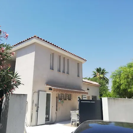 Les Palmiers, T2 Confortable En Rez De Jardin, Bord De Mer, Terrasse شقة